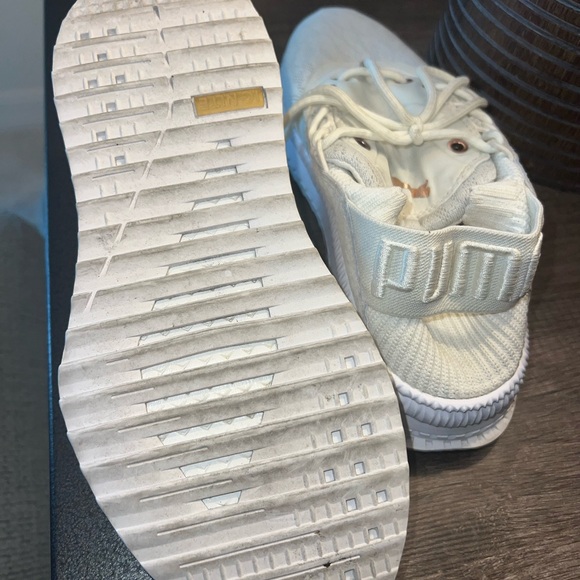 Puma Women's Cream Sneakers - Picture 3 of 5